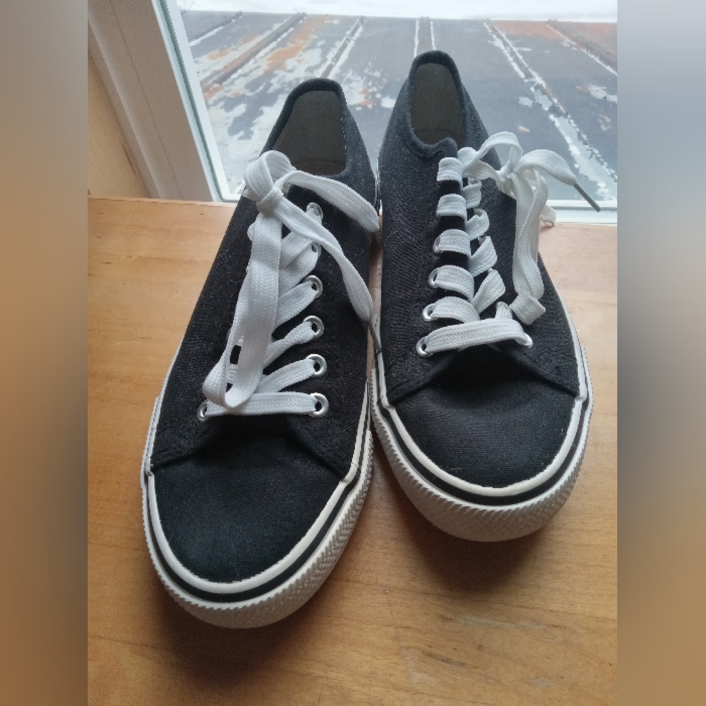 Balera Dance Sneakers, Black sized 8